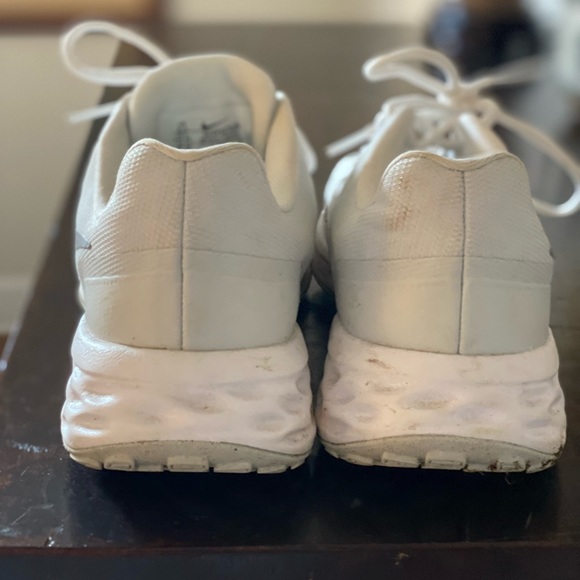 Worn twice!! In amazing shape. Incredibly comfortable. - Picture 2 of 6